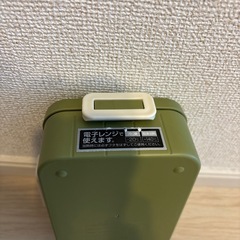 お弁当箱の画像