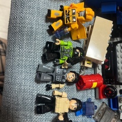 KRE-O（クレオ）トランスフォーマーシリーズのバンブルビーとその他ブロックの画像