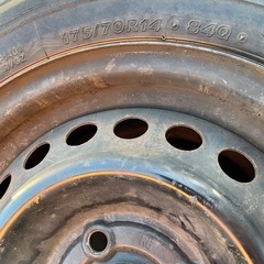 冬用タイヤ（175/70R　14）の画像