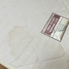 シングルベッドの画像