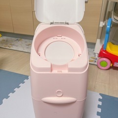 おむつ処理ポット ピンク スリムデザインの画像