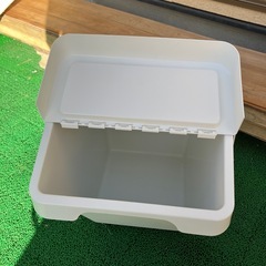 IKEA  60L 収納箱の画像