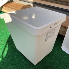 IKEA  60L 収納箱の画像
