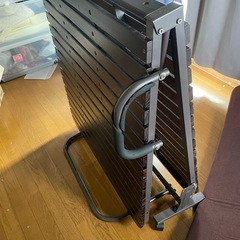 シングル折りたたみベッドとマットレスの画像