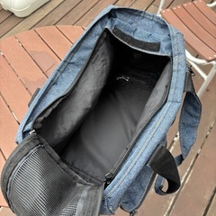 猫用デニム風のキャリーバッグの画像
