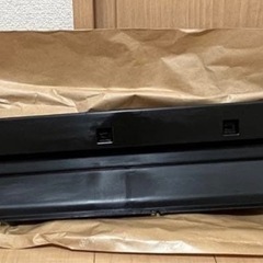 新品未使用品　モデリスタ　ヤリスクロス　右フロントドアサイドスカートの画像