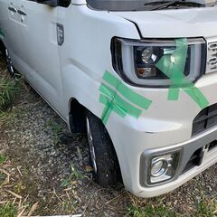 ダイハツ　ウエイク　白　27年式　売ります　の画像