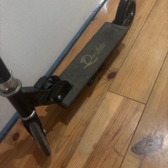 後ろの車輪光ります💡キックボードの画像