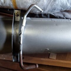 絶版品 100系ハイエース LH120 スーパーロング用 純正マフラー なんと新品未使用の画像