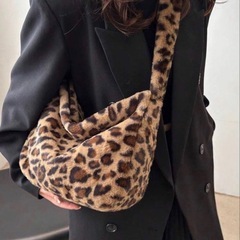 新品 大容量 レオパード ファー ショルダーバッグ 豹柄 トートバッグ ボアの画像