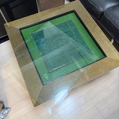 PAORO GUCCI ガラステーブルの画像