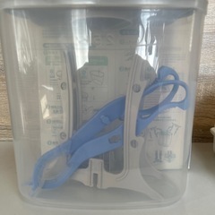 ピジョン　哺乳瓶消毒ケース　の画像