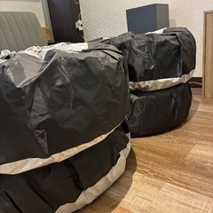 スタッドレスタイヤ4本　ホイール、カバー付【メルセデスベンツ】の画像