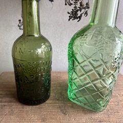 アンティーク瓶セットの画像