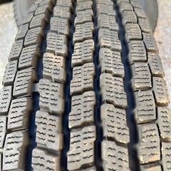 軽トラ、軽バン用スタッドレスタイヤ&鉄ホイール4本セット　145/80R12 　の画像