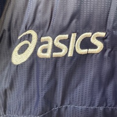 アシックス ベンチコート Mサイズの画像