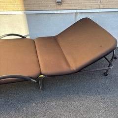 G1222 折り畳みベット　の画像