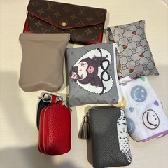 シルバーショルダーバッグの画像