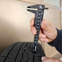 YOKOHAMA スタッドレスタイヤ 195/65R16 iceGUARD iG70 ホイールセットの画像