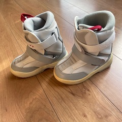 スノーボードブーツ
　の画像