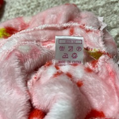 犬服 いちご柄の画像