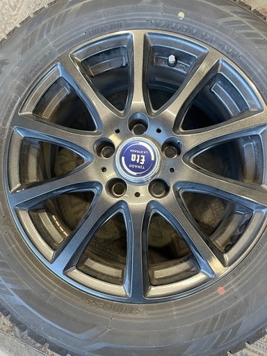 スタッドレス205/65r16