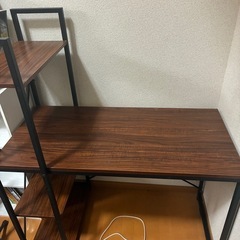 ブラウン木製デスク オープンシェルフ付き　直接取引　長崎の画像