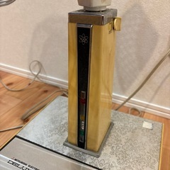 MITSUBISHIレトロ扇風機の画像