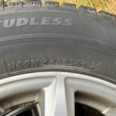 中古スタッドレスタイヤの画像