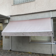 オーニングテント　突っ張りの画像