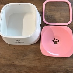 犬　水飲み器　浮力の画像