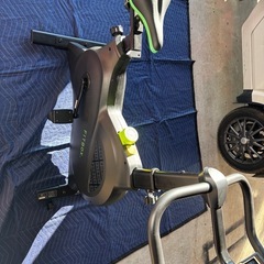 FITBOX エアロバイク　トレーニングマシンの画像