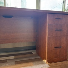 オフィス机の画像