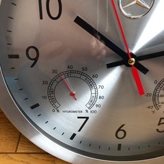 ベンツ　壁掛け時計の画像