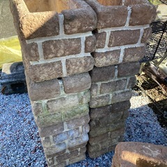 決定　レンガ造りのガーデンプランターの画像