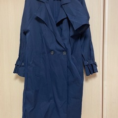 バックプリーツ　ネイビー　コートの画像