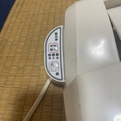 SANEI 温水洗浄便座 ホワイトの画像