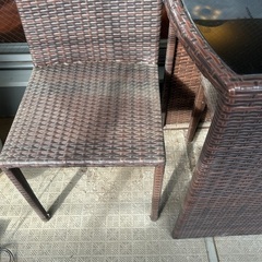 ベランダ　バルコニー　テーブルアンドチェアーの画像