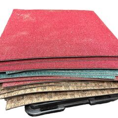 汚れあり タイルカーペット 50cm×50cm 40枚くらい はぎれ少しありの画像