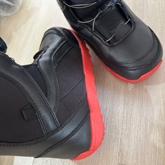 古い23cmのスキーブーツ。の画像