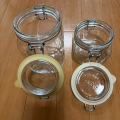 【受け渡し決まりました】ガラス保存瓶 の画像