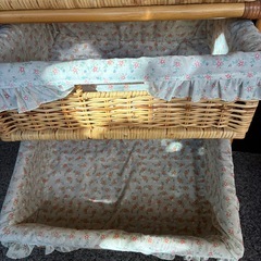 藤の衣装ケースの画像