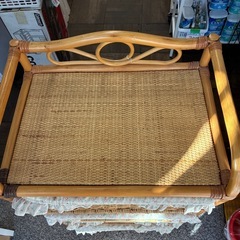 藤の衣装ケースの画像