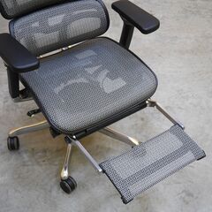 ≪yt2118ジ≫ オフィスチェア Ergohuman PRO Ottoman/エルゴヒューマン プロ オットマン ヘッドレスト付 メッシュ/椅子/フットレスト 071219-06の画像
