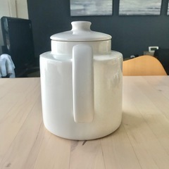 イッタラ　ティーマ　ティーポット　ホワイト　1L　シンプル　大容量　丈夫　北欧の画像