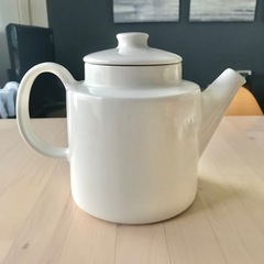 イッタラ　ティーマ　ティーポット　ホワイト　1L　シンプル　大容量　丈夫　北欧の画像