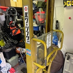 フォークリフト手動式500k gの画像