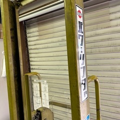 フォークリフト手動式500k gの画像