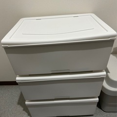 ニトリ　照明　and   収納ケースの画像