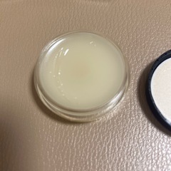 塗り香水の画像